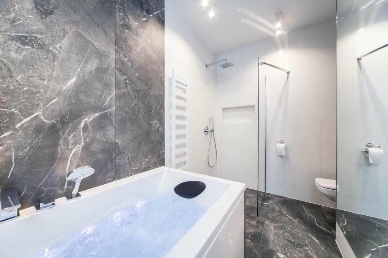 Jacuzzi Apartments Krakov Exteriér fotografie